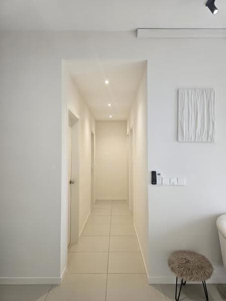 Kondominium untuk Disewa di Vierra Residence - Jason Ong - Corridor - PropertyGuru.com.my