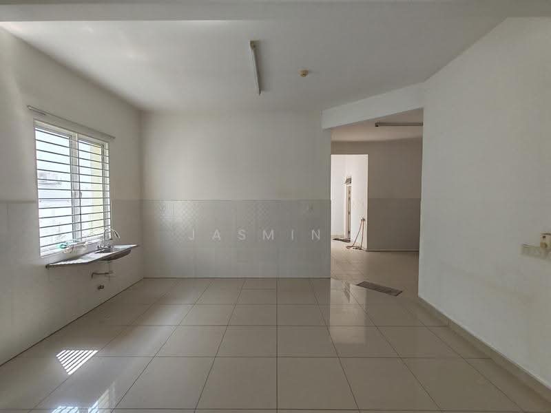 Semi-Detached House for Sale in Setia Damai (Setia Alam) - Jasmine Teo - Kitchen - PropertyGuru.com.my
