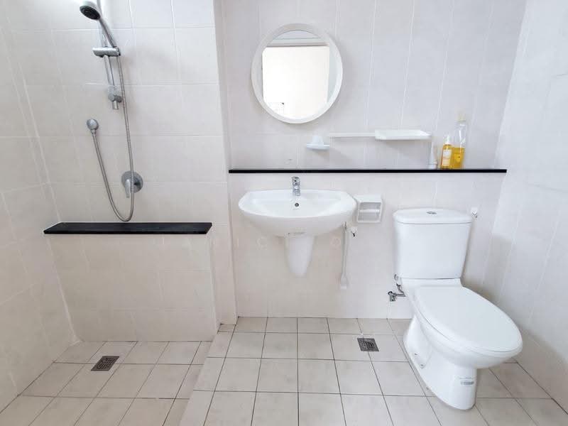 Kondominium untuk Dijual di All Seasons Park - Janice Ooi - Bathroom - PropertyGuru.com.my