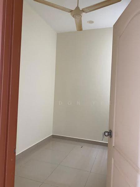 Townhouse for Rent in Taman Bukit Serdang (Seri Kembangan) - Brandon Yee - Interior - PropertyGuru.com.my
