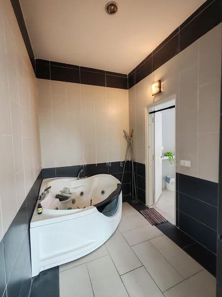 Rumah Berkembar untuk Dijual di Setia Damai (Setia Alam) - Jasmine Teo - Bathroom - PropertyGuru.com.my