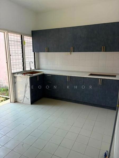 2-storey Terraced House for Sale in Rawang Perdana 2 (Rawang) - Meoon Khor - Kitchen - PropertyGuru.com.my