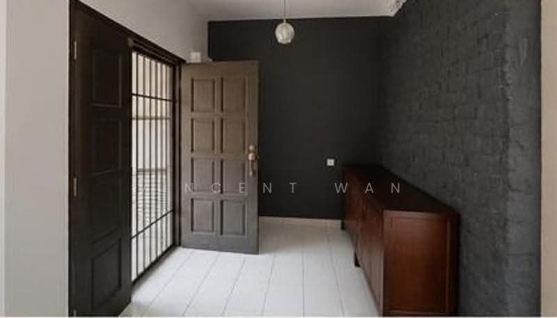 2-storey Terraced House for Sale in Petaling Jaya (Selangor) - Vincent Wan - Entrance - PropertyGuru.com.my