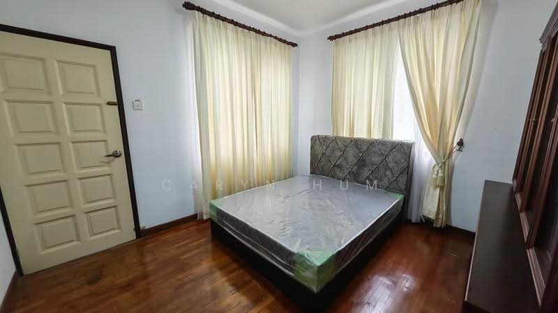 Bungalow House untuk Disewa di Batu Ferringhi (Penang) - Caryn Hum - Bedroom - PropertyGuru.com.my