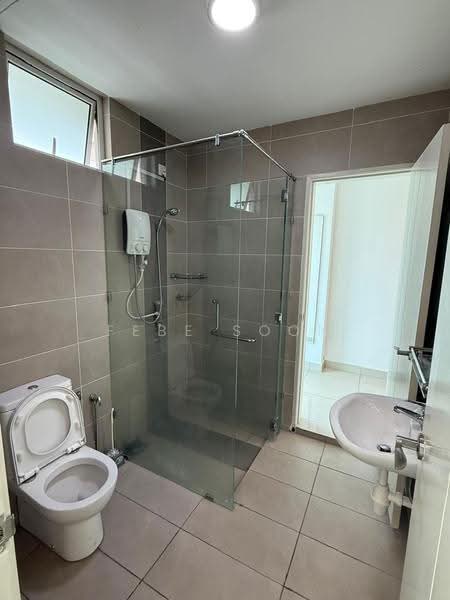 Kediaman Servis untuk Disewa di Summerton - Febe Soon - Bathroom - PropertyGuru.com.my