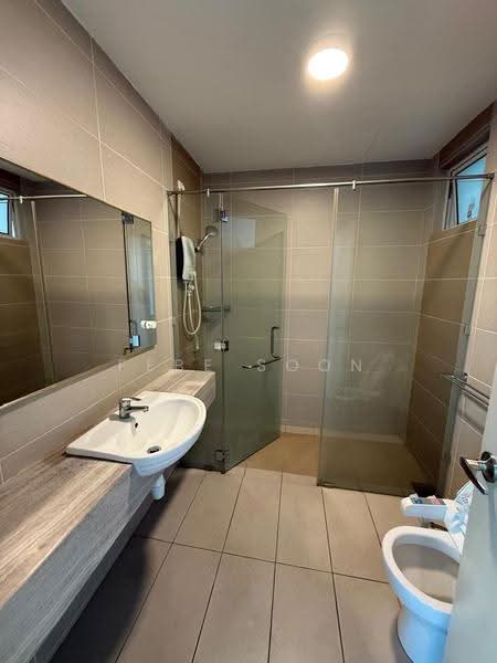 Kediaman Servis untuk Disewa di Summerton - Febe Soon - Bathroom - PropertyGuru.com.my