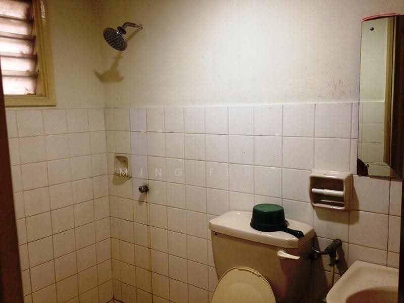 Pangsapuri untuk Dijual di Sri Jelatek - Ming Feng - Bathroom - PropertyGuru.com.my
