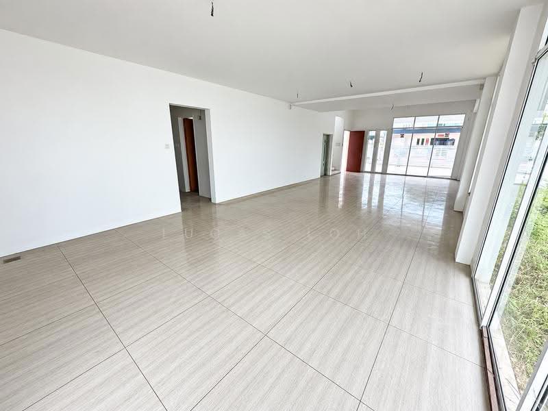 Bungalow House for Sale in Bandar Country Homes (Rawang) - Lucas Loh - Living Room - PropertyGuru.com.my