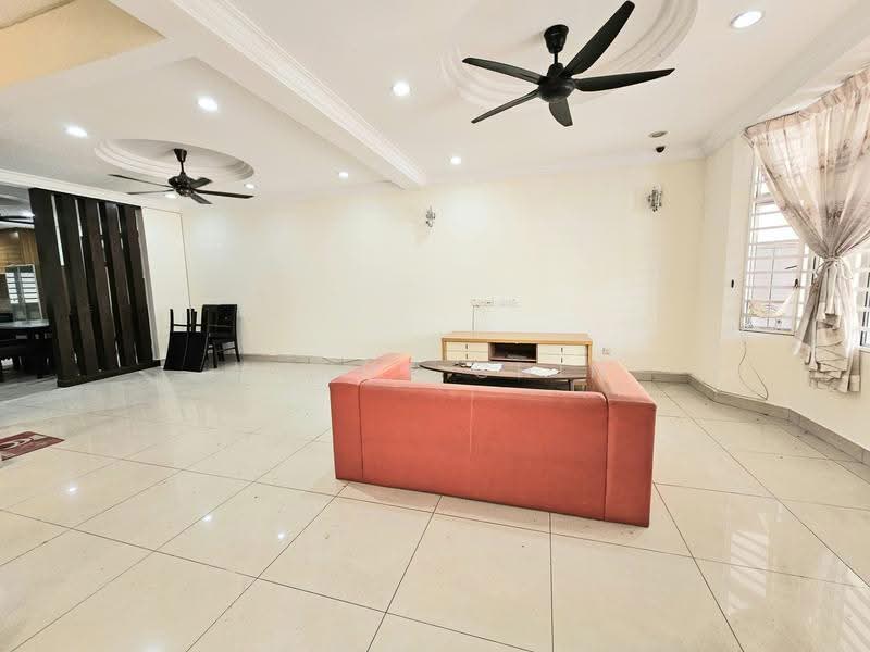 Rumah Teres 2-Tingkat untuk Dijual di TAMAN PUCHONG UTAMA (Puchong) - Wendy Chin - Living Room - PropertyGuru.com.my