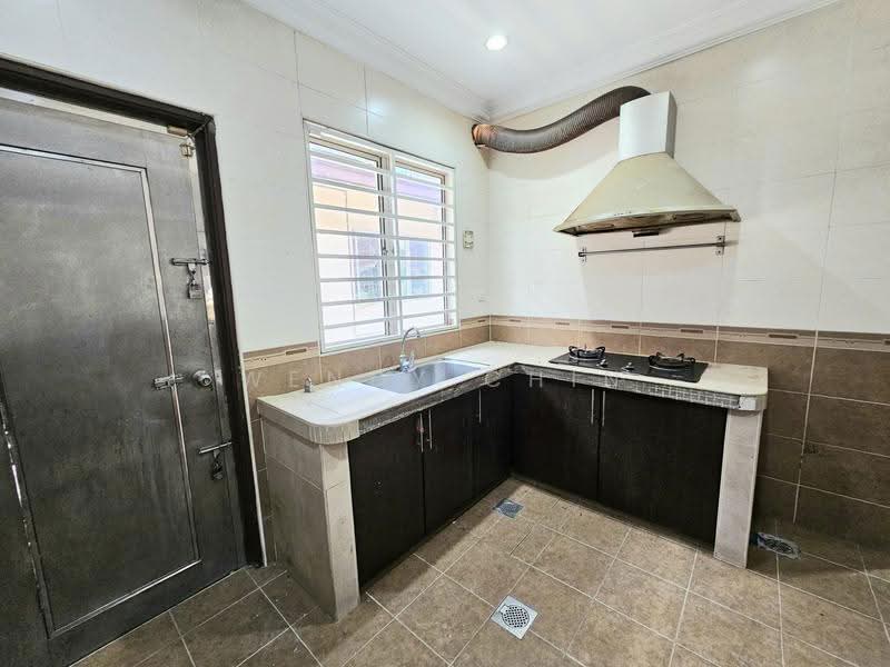 Rumah Teres 2-Tingkat untuk Dijual di TAMAN PUCHONG UTAMA (Puchong) - Wendy Chin - Kitchen - PropertyGuru.com.my