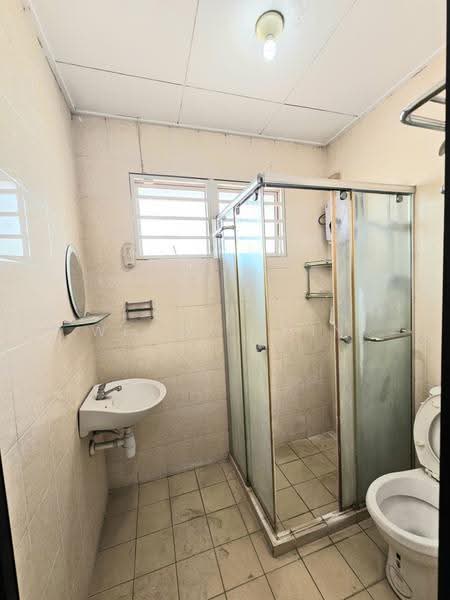 Rumah Teres 2-Tingkat untuk Dijual di TAMAN PUCHONG UTAMA (Puchong) - Wendy Chin - Bathroom - PropertyGuru.com.my