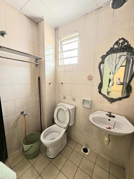Rumah Teres 2-Tingkat untuk Dijual di TAMAN PUCHONG UTAMA (Puchong) - Wendy Chin - Bathroom - PropertyGuru.com.my