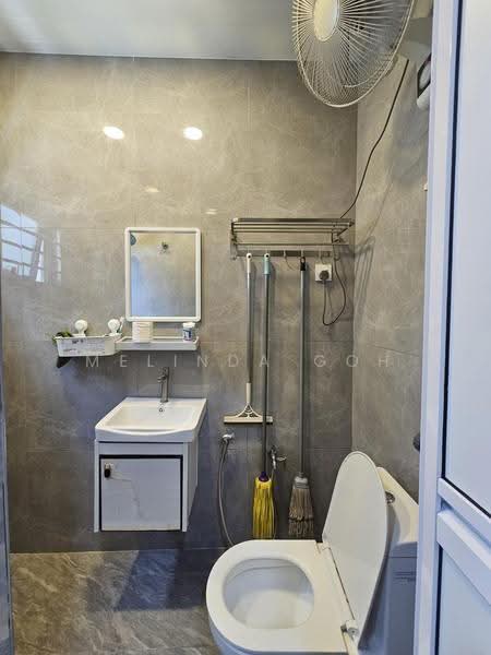 3-storey Terraced House for Sale in Batu 9 (Cheras) - Melinda Goh - Bathroom - PropertyGuru.com.my