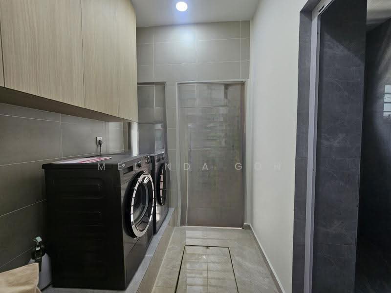 3-storey Terraced House for Sale in Batu 9 (Cheras) - Melinda Goh - PropertyGuru.com.my