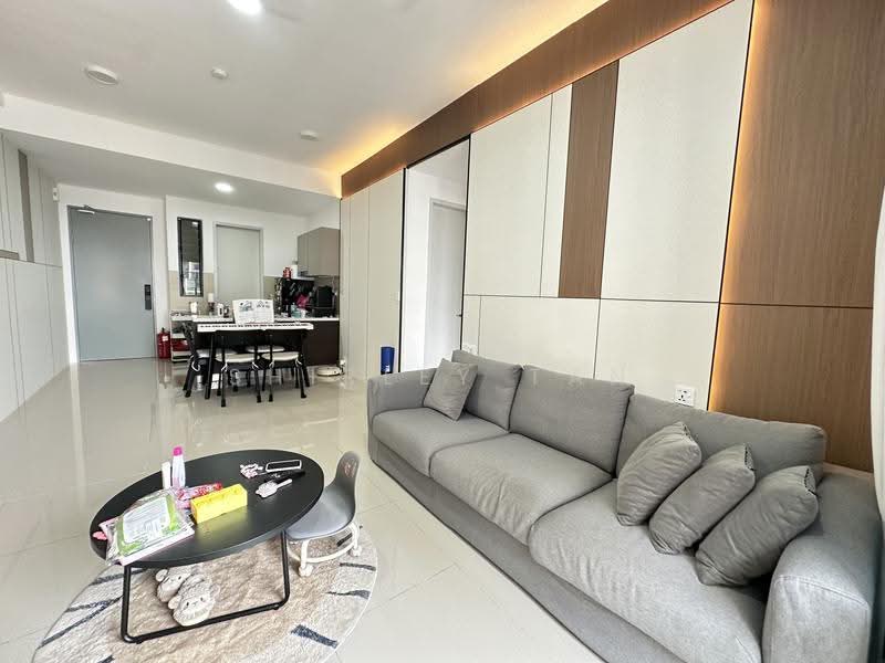 Kediaman Servis untuk Dijual di Suria Garden - Shirley Tan - Living Room - PropertyGuru.com.my