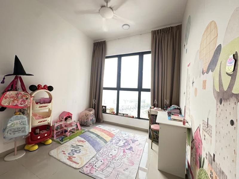 Kediaman Servis untuk Dijual di Suria Garden - Shirley Tan - Bedroom - PropertyGuru.com.my