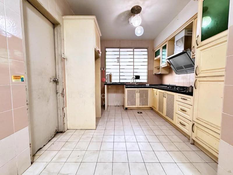 Rumah Teres 2-Tingkat untuk Dijual di Taman Vista Emas (Bangi) - Gudrotullah Ikhwan - Kitchen - PropertyGuru.com.my