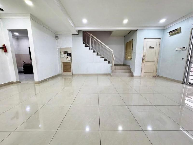 Rumah Teres 2-Tingkat untuk Dijual di Taman Vista Emas (Bangi) - Gudrotullah Ikhwan - Interior - PropertyGuru.com.my