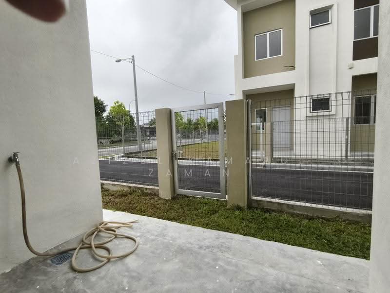 Rumah Teres 2-Tingkat untuk Dijual di Semenyih (Selangor) - Azizul Kamarul Zaman - Exterior - PropertyGuru.com.my