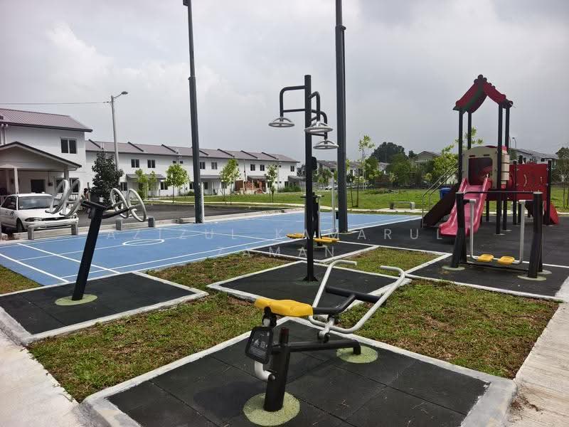 Rumah Teres 2-Tingkat untuk Dijual di Semenyih (Selangor) - Azizul Kamarul Zaman - Exterior - PropertyGuru.com.my