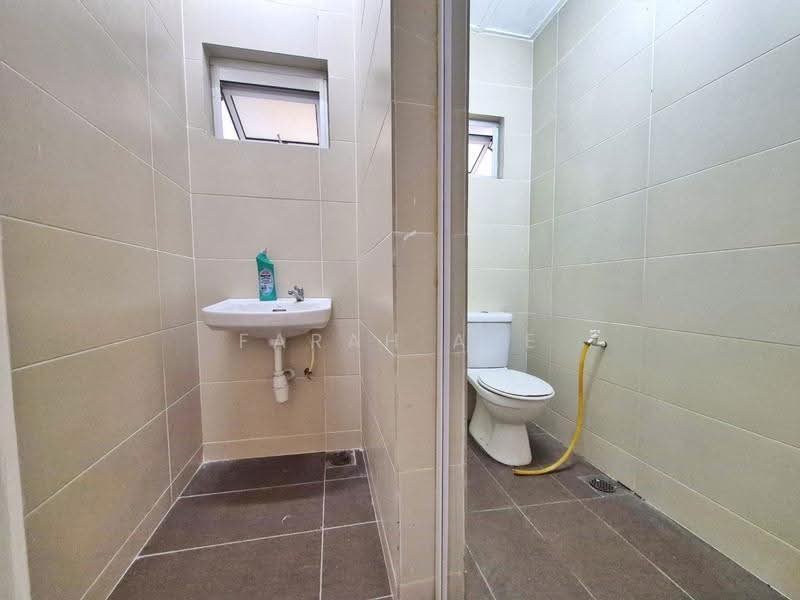 Rumah Teres 2-Tingkat untuk Dijual di Kota Damansara (Selangor) - Farah Aze - Bathroom - PropertyGuru.com.my