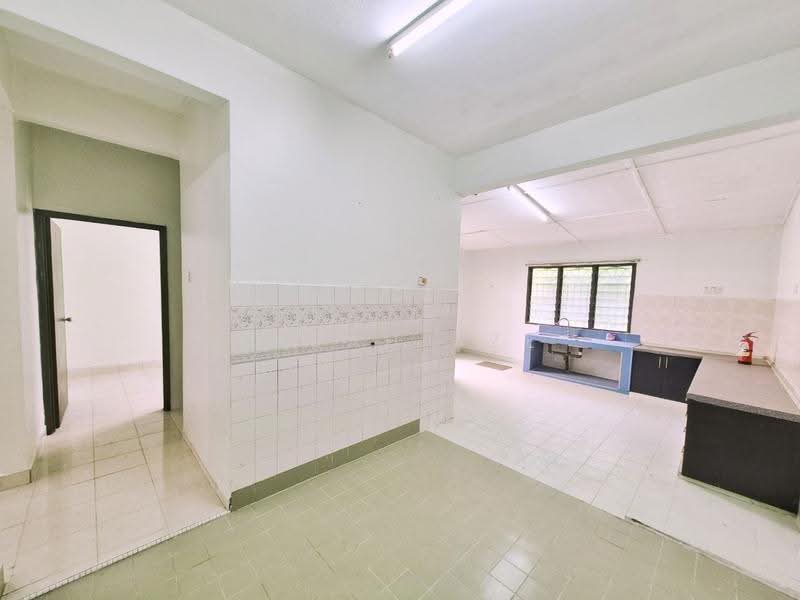 Rumah Teres 2-Tingkat untuk Dijual di Kota Damansara (Selangor) - Farah Aze - Kitchen - PropertyGuru.com.my