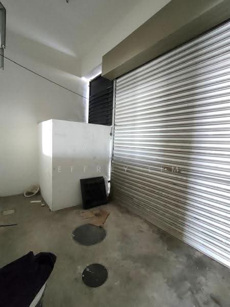 Kedai untuk Dijual di Pekan Nanas (Johor) - Jeffrey Lim - Exterior - PropertyGuru.com.my