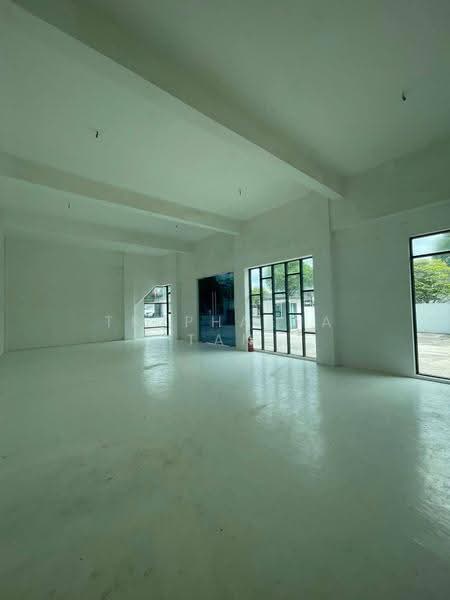 Factory for Rent in Eco Business Park 2 Senai (Senai) - Tryphaena Tan - Interior - PropertyGuru.com.my