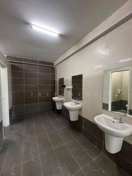 Factory for Rent in Eco Business Park 2 Senai (Senai) - Tryphaena Tan - Bathroom - PropertyGuru.com.my