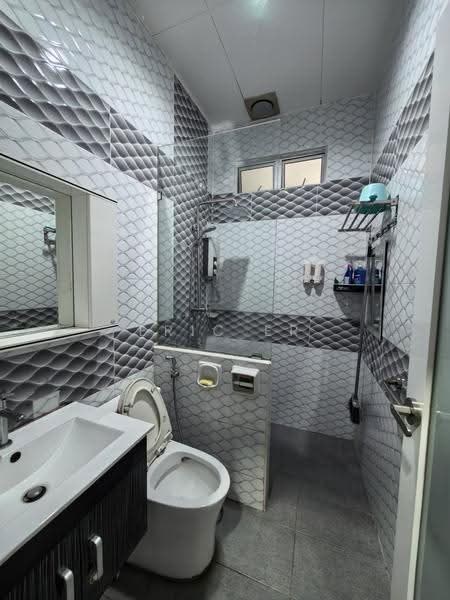1-storey Terraced House for Sale in Taman Nusa Damai (Pasir Gudang) - Eric Er - Bathroom - PropertyGuru.com.my