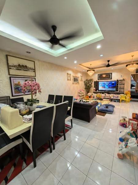 1-storey Terraced House for Sale in Taman Nusa Damai (Pasir Gudang) - Eric Er - Living Room - PropertyGuru.com.my