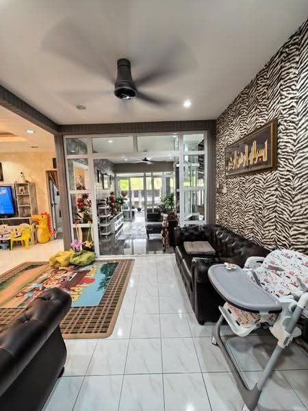 1-storey Terraced House for Sale in Taman Nusa Damai (Pasir Gudang) - Eric Er - Living Room - PropertyGuru.com.my