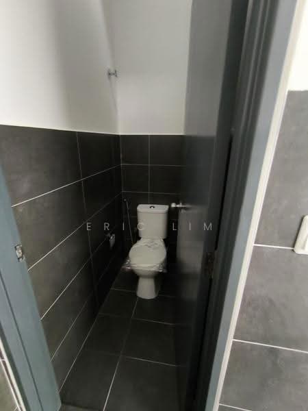 Kedai untuk Disewa di Taman Sri Sinar (Segambut) - Eric Lim - Bathroom - PropertyGuru.com.my