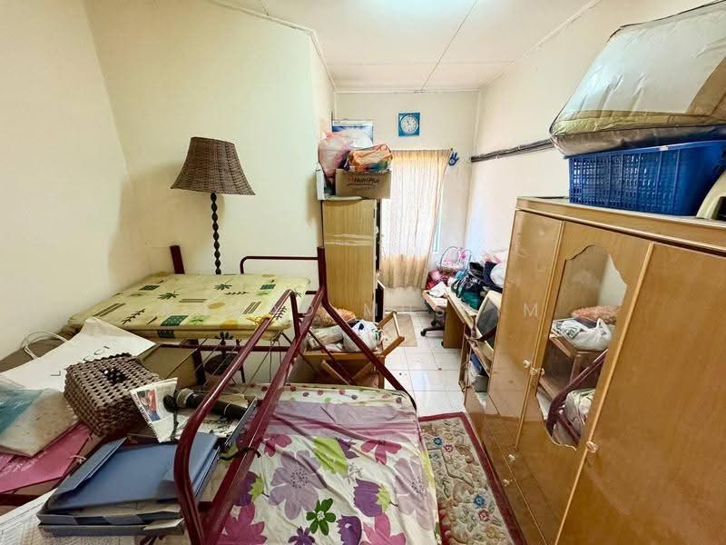 Pangsapuri untuk Dijual di Pesona Apartment - Ahmad Muslim - Bedroom - PropertyGuru.com.my
