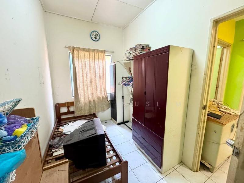 Pangsapuri untuk Dijual di Pesona Apartment - Ahmad Muslim - Bedroom - PropertyGuru.com.my