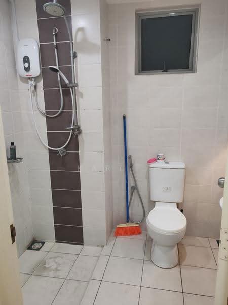 Kediaman Servis untuk Disewa di Park @ One South - Karl . - Bathroom - PropertyGuru.com.my