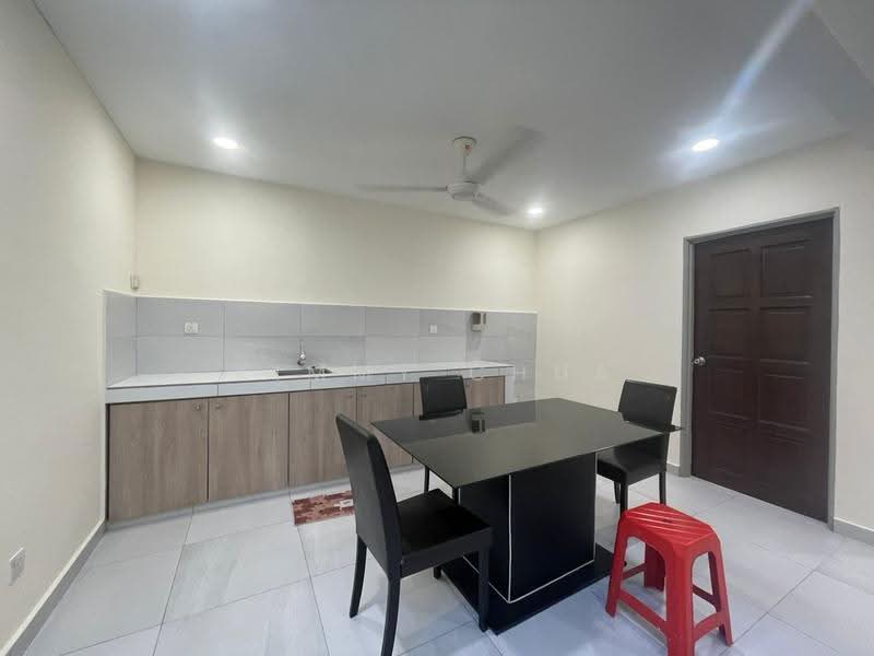 Rumah Teres untuk Disewa di Usj 2 (Subang Jaya) - Kimmy Chua - Dining Room - PropertyGuru.com.my