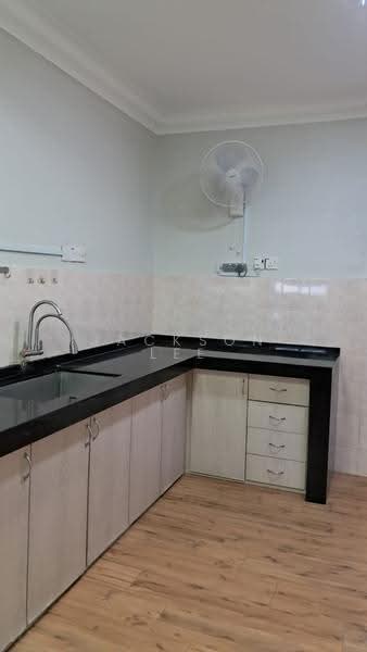 2-storey Terraced House for Sale in Bandar Bukit Tinggi 2 (Klang) - Jackson Lee - Kitchen - PropertyGuru.com.my