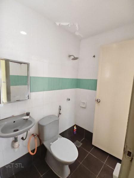 Rumah Teres 2-Tingkat untuk Dijual di Setia Impian (Setia Alam) - Alwin Lee - Bathroom - PropertyGuru.com.my