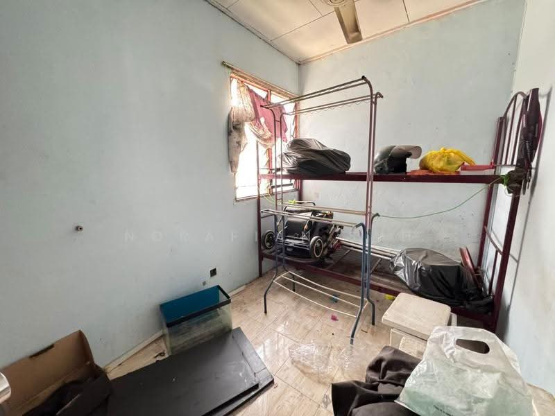 Flat for Sale at Flat Pkns Shah Alam Seksyen 18 - Norafian SMH - Interior - PropertyGuru.com.my