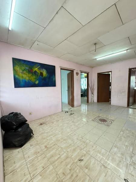 Flat for Sale at Flat Pkns Shah Alam Seksyen 18 - Norafian SMH - Living Room - PropertyGuru.com.my