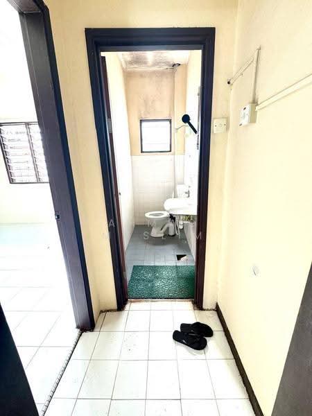2-storey Terraced House for Sale in Taman Cheras Awana (Cheras) - Ahmad Muslim - Bathroom - PropertyGuru.com.my