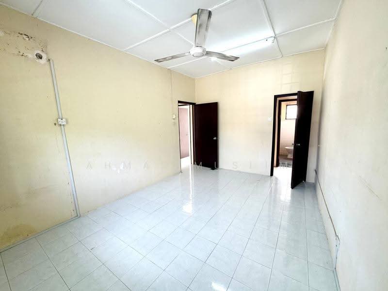 2-storey Terraced House for Sale in Taman Cheras Awana (Cheras) - Ahmad Muslim - Interior - PropertyGuru.com.my