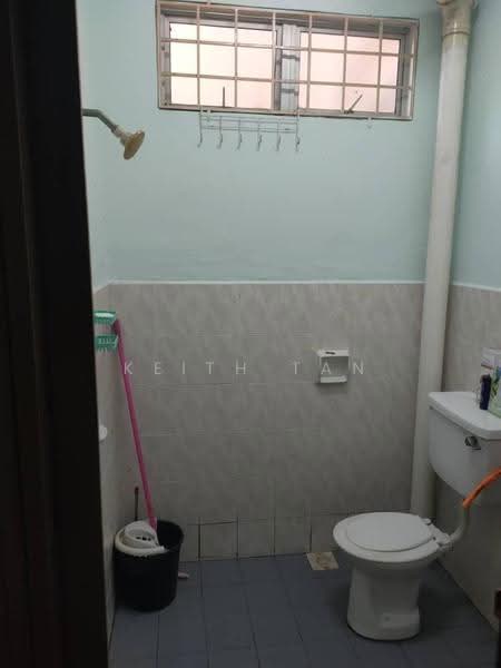 Apartment for Sale at Pelangi Apartment - Keith Tan - Bathroom - PropertyGuru.com.my