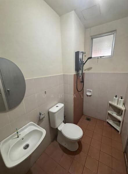 Rumah Teres 2-Tingkat untuk Dijual di Nilai Impian (Nilai) - Fuad Ali - Bathroom - PropertyGuru.com.my
