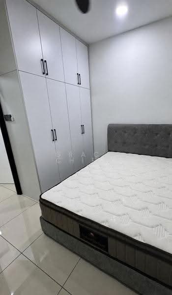 Service Residence for Sale at 8Scape Residence @ Sutera - Grace Chiew - Bedroom - PropertyGuru.com.my