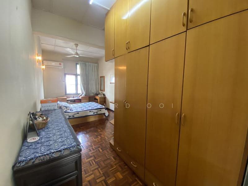 2-storey Terraced House for Sale in Taman Dagang (Ampang) - Edward Ooi - Bedroom - PropertyGuru.com.my