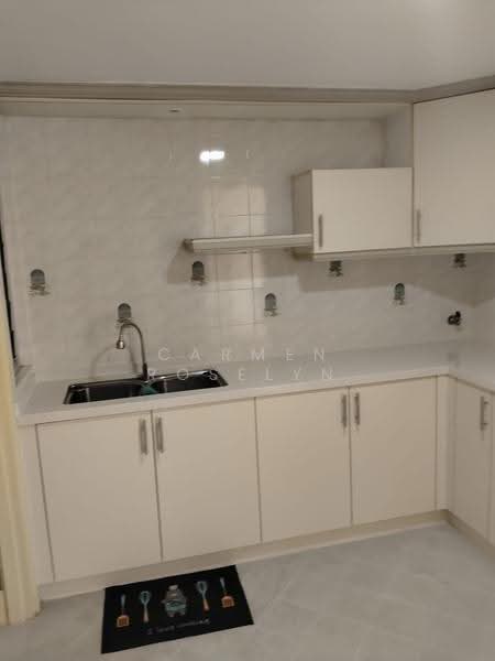 Kondominium untuk Dijual di Pantai Panorama Condominiums - Carmen Roselyn - PropertyGuru.com.my