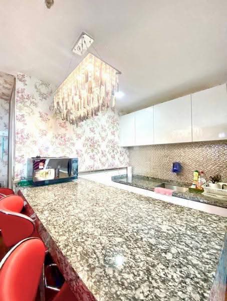 Kediaman Servis untuk Dijual di De Centrum Residences - Ahmad Muslim - PropertyGuru.com.my