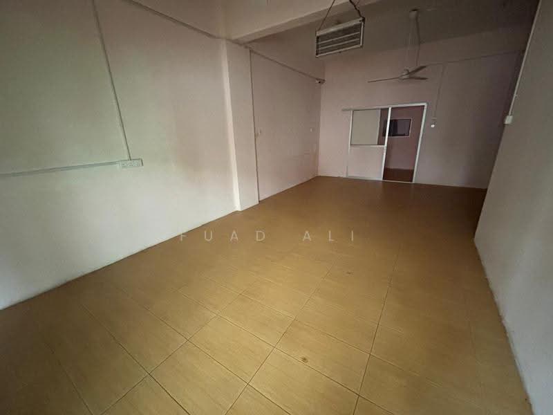 Shop / Office for Rent in Sepang (Selangor) - Fuad Ali - Interior - PropertyGuru.com.my